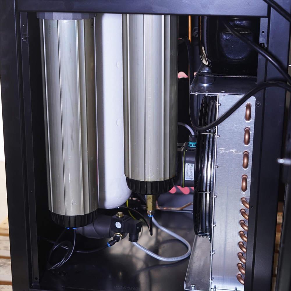Genesis Auto Body Supply - EMAX 115 CFM Refrigerated Air Dryer